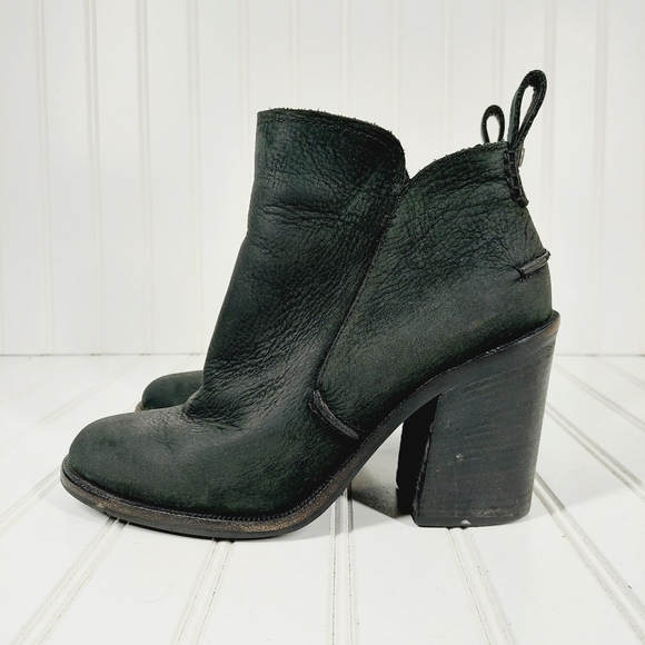 UGG Black Ankle Booties - Picture 1 of 11